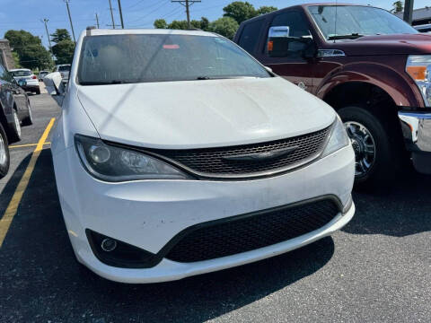 2018 Chrysler Pacifica Touring L Plus