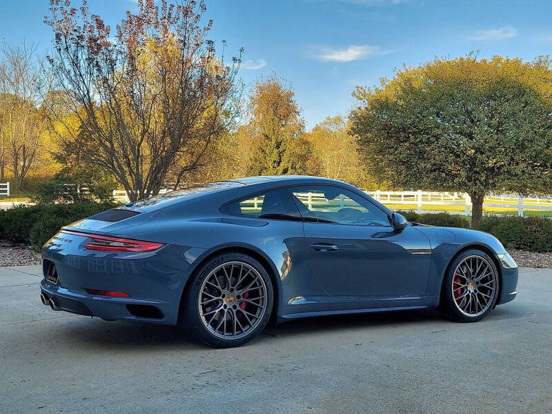 2017 Porsche 911 Carrera 4S