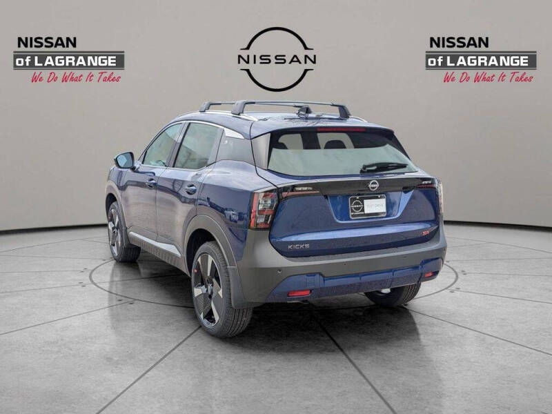 2026 Nissan Kicks SR
