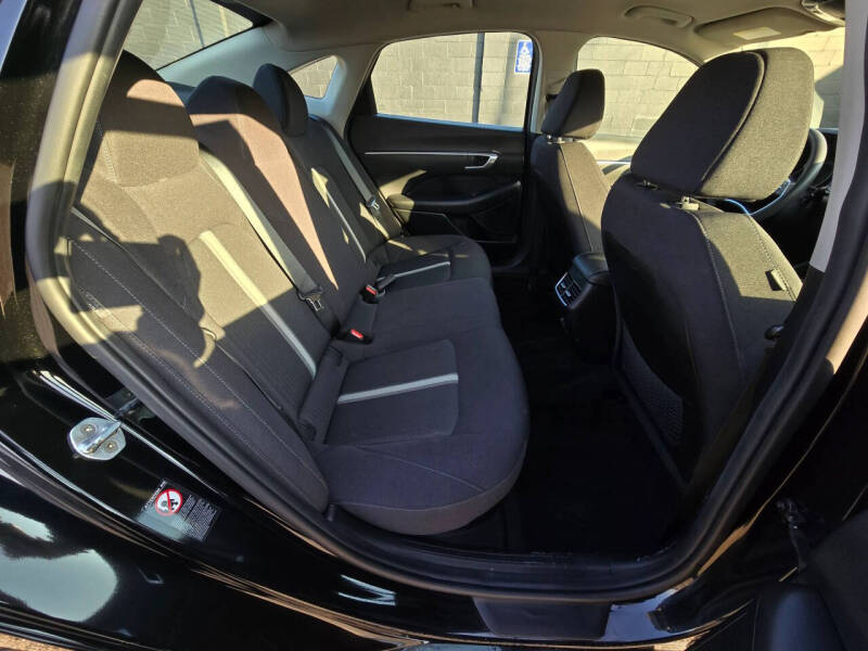 2022 Hyundai Sonata Hybrid Blue