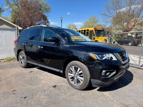 2020 Nissan Pathfinder S