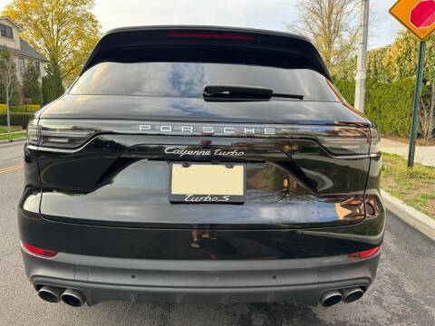 2019 Porsche Cayenne S