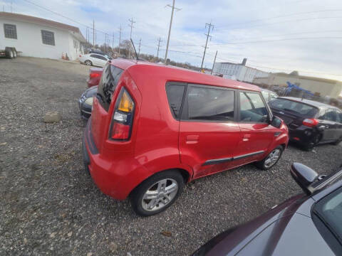 2010 Kia Soul +