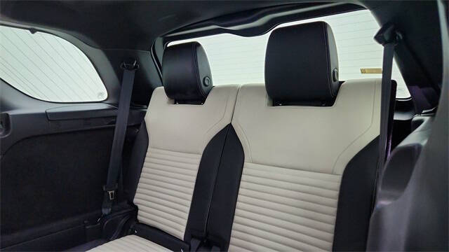 2024 Land Rover Discovery P300 Dynamic SE