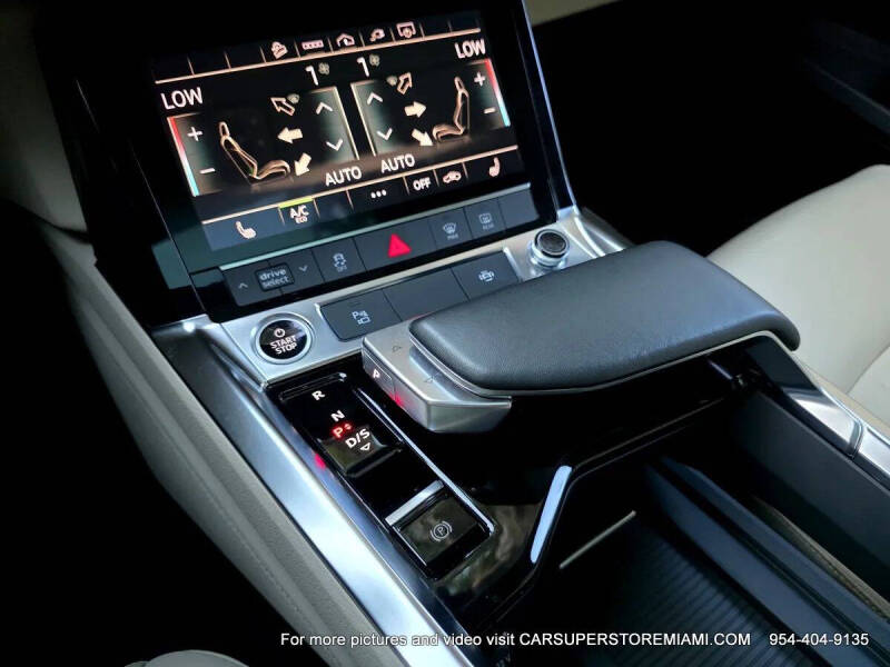 2021 Audi e-tron quattro Premium