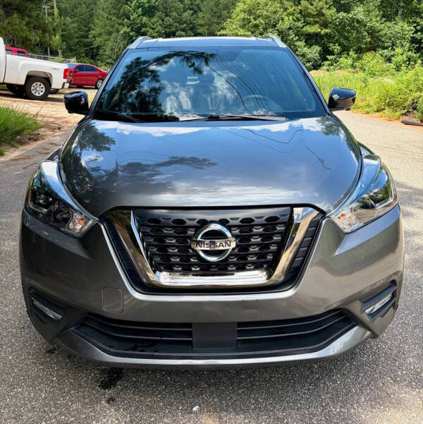 2020 Nissan Kicks SR