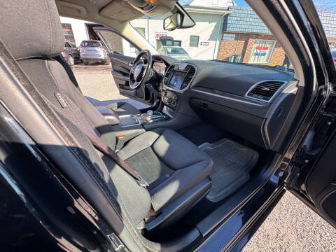 2019 Chrysler 300 Touring