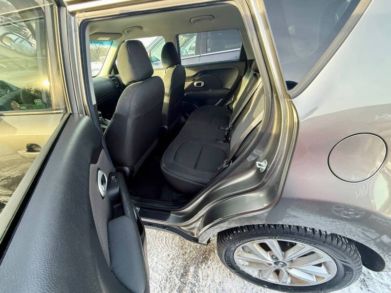2018 Kia Soul +