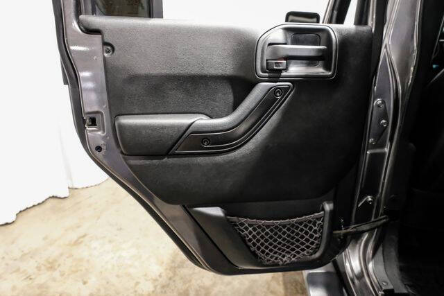 2017 Jeep Wrangler Unlimited Smoky Mountain