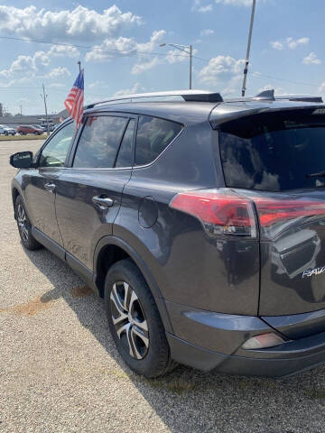 2017 Toyota RAV4 LE