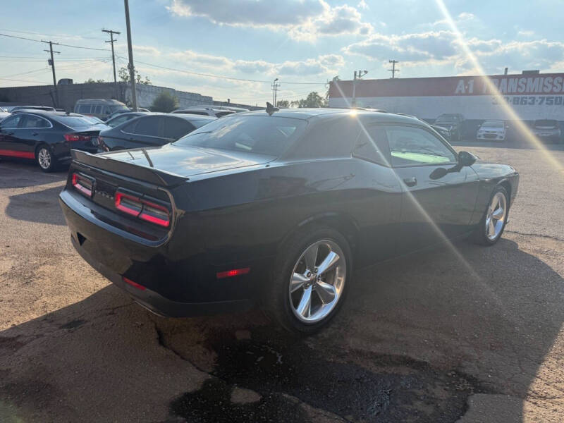 2016 Dodge Challenger R/T Plus