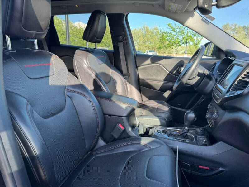 2019 Jeep Cherokee Trailhawk