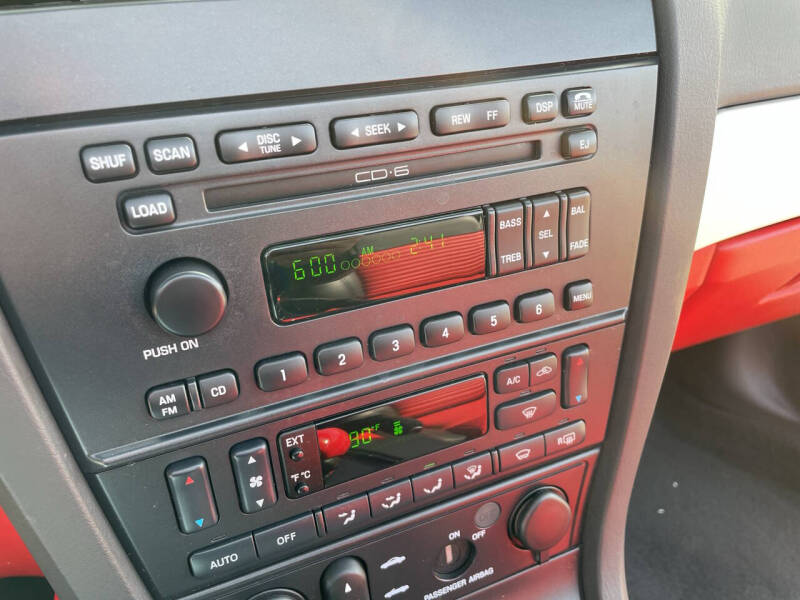 2002 Ford Thunderbird Deluxe