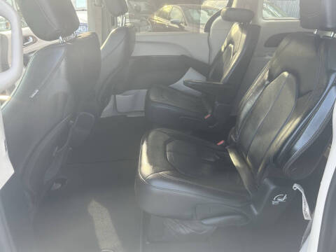 2019 Chrysler Pacifica Touring L