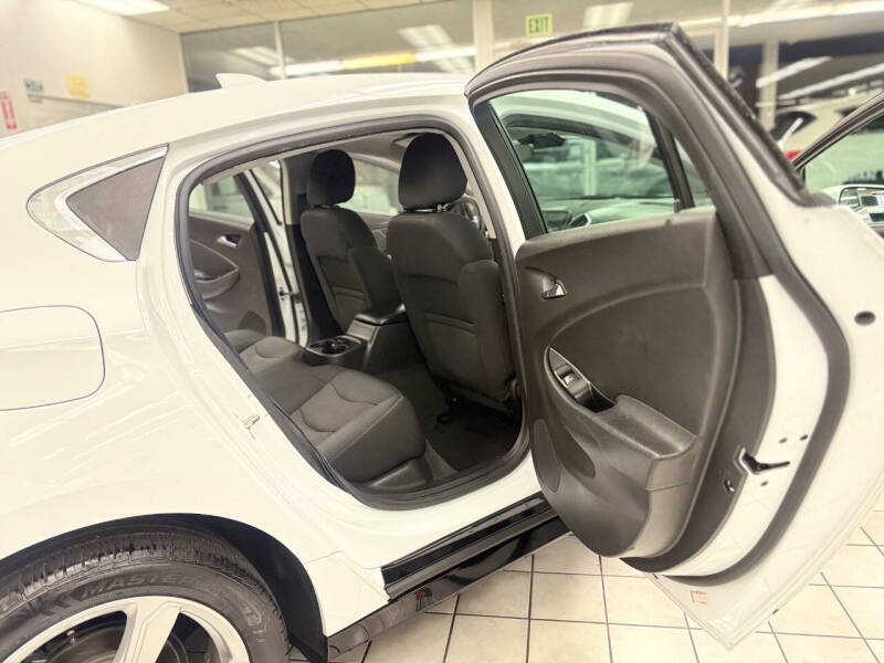 2017 Chevrolet Volt LT