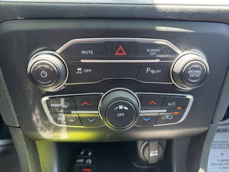 2021 Dodge Charger SXT