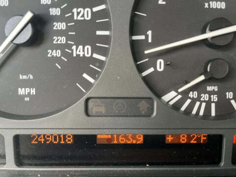 2001 BMW X5 4.4i