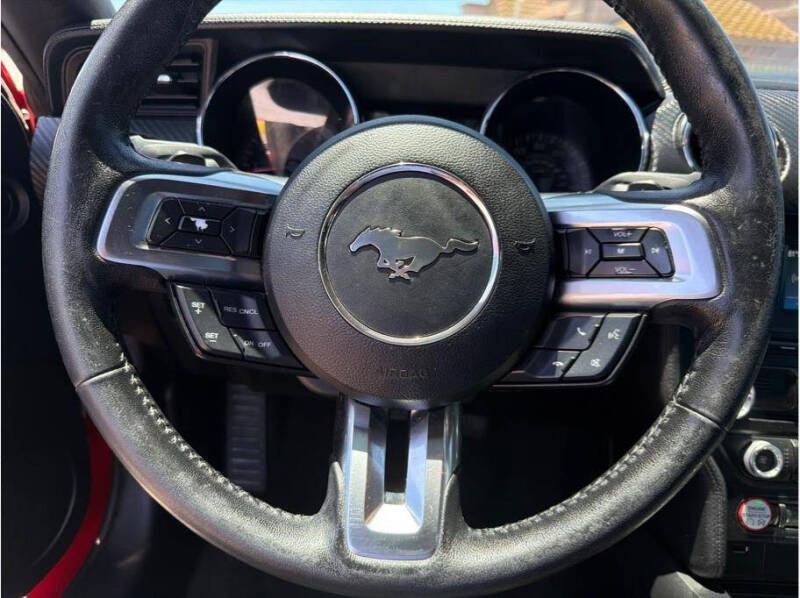 2017 Ford Mustang V6