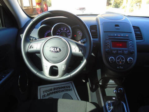 2013 Kia Soul +