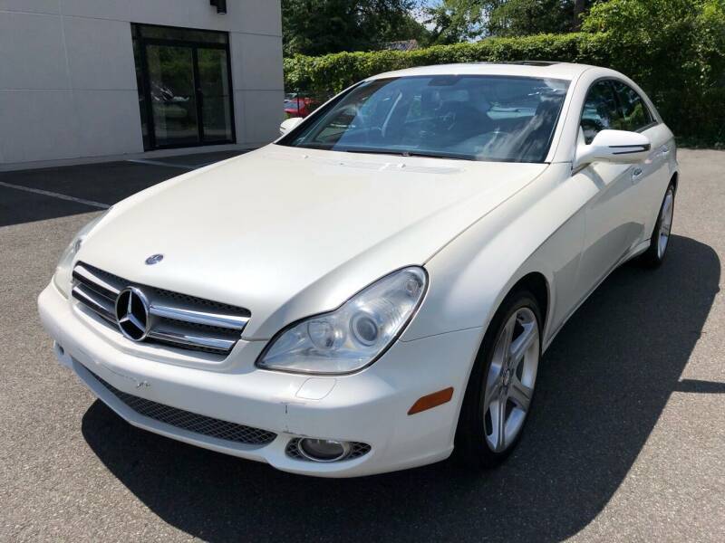 2010 Mercedes-Benz CLS for sale at MAGIC AUTO SALES in Little Ferry NJ
