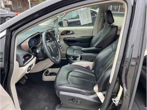 2021 Chrysler Voyager LXi