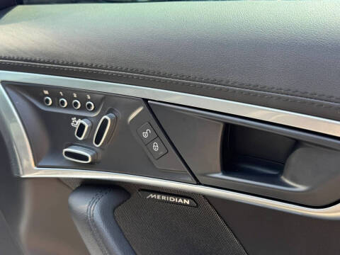 2018 Jaguar F-TYPE 296HP