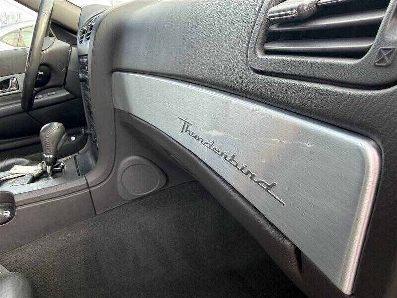 2002 Ford Thunderbird Deluxe