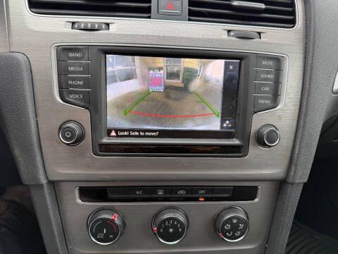 2016 Volkswagen Golf SportWagen TSI S