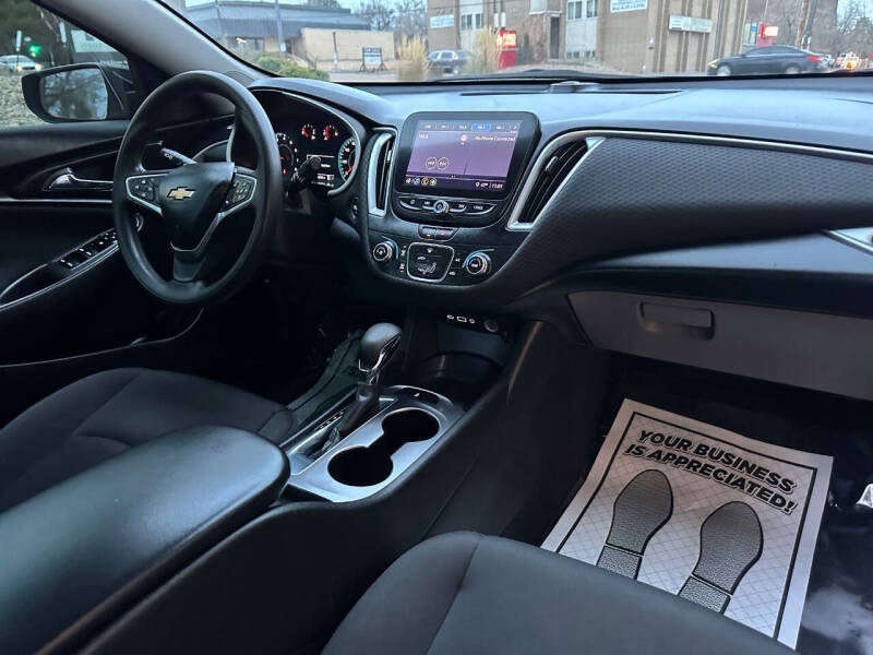 2022 Chevrolet Malibu LS