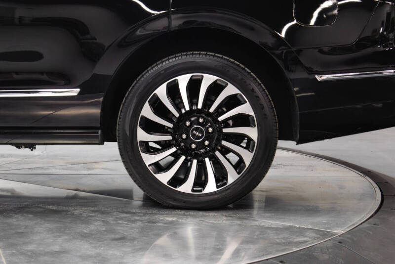 2022 Lincoln Navigator Black Label
