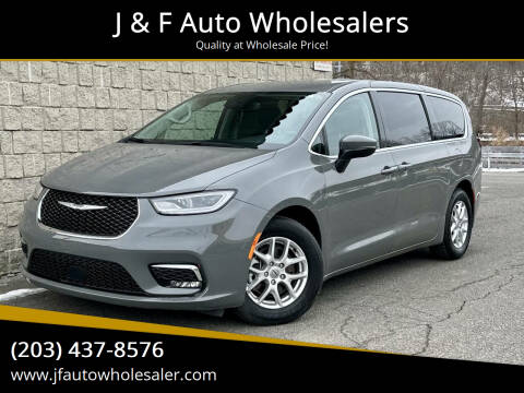 2023 Chrysler Pacifica for sale at J & F Auto Wholesalers in Waterbury CT