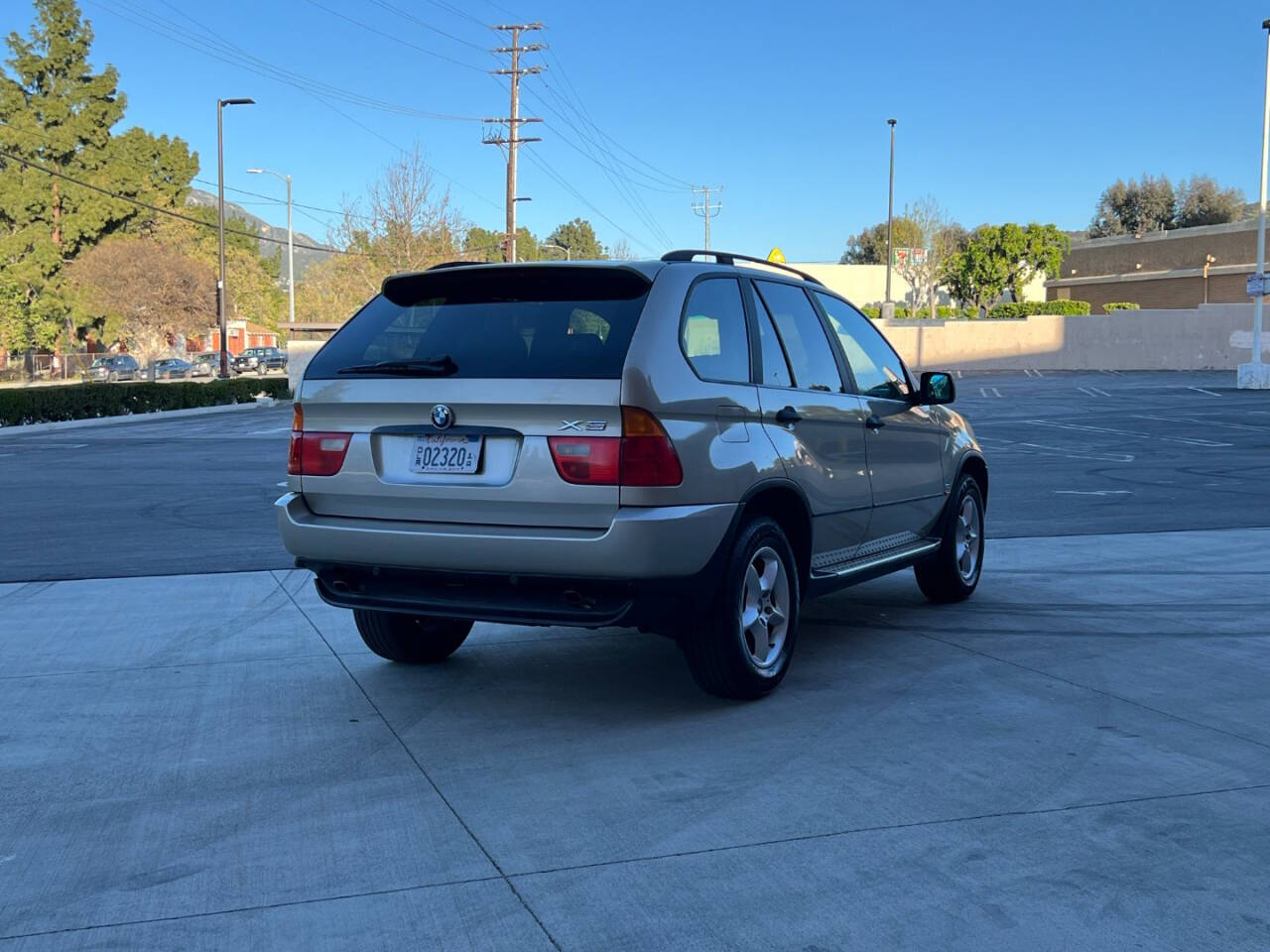 2001 BMW X5 for sale at R&G Auto Sales in Tujunga, CA