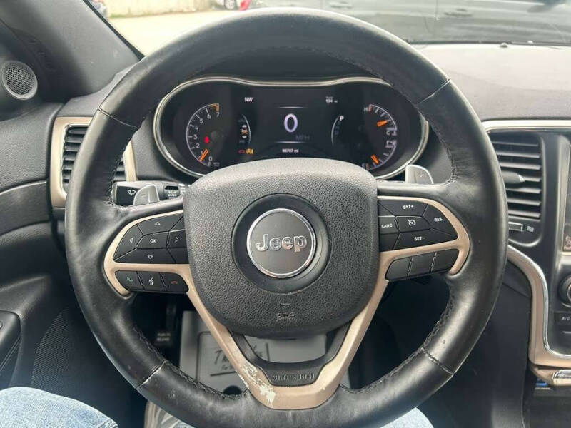 2017 Jeep Grand Cherokee Laredo E