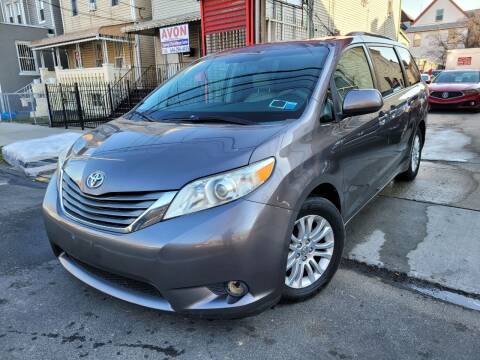 2011 Toyota Sienna for sale at Get It Go Auto in Bronx NY