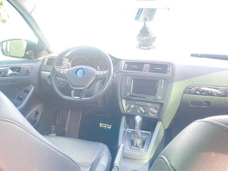 2016 Volkswagen Jetta