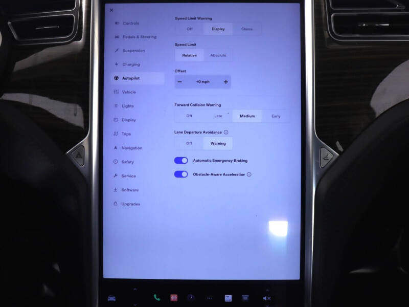 2015 Tesla Model S 70D