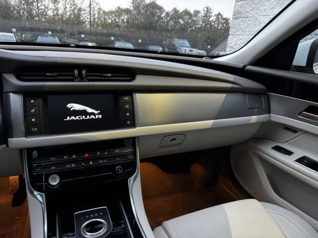 2017 Jaguar XF 20d