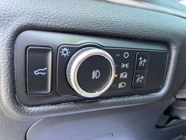 2023 Ford Explorer 50