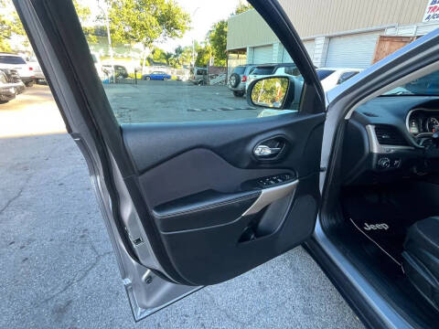 2018 Jeep Cherokee Latitude