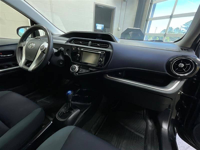 2016 Toyota Prius c Two