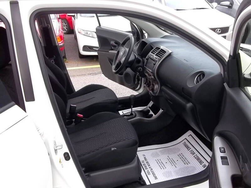 2013 Scion xD