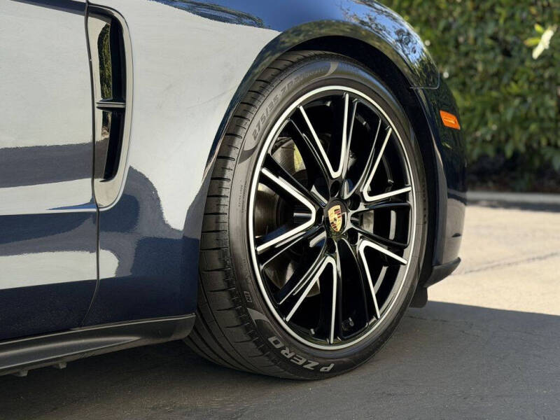 2018 Porsche Panamera 4S