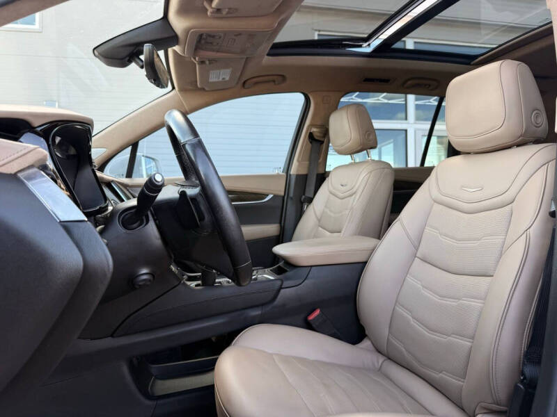 2020 Cadillac XT6 Premium Luxury