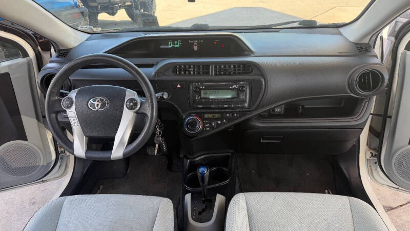 2012 Toyota Prius c Four
