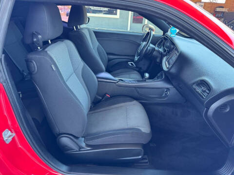 2015 Dodge Challenger SXT