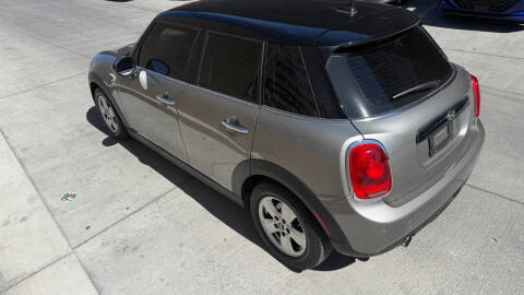 2017 MINI Hardtop 4 Door Cooper