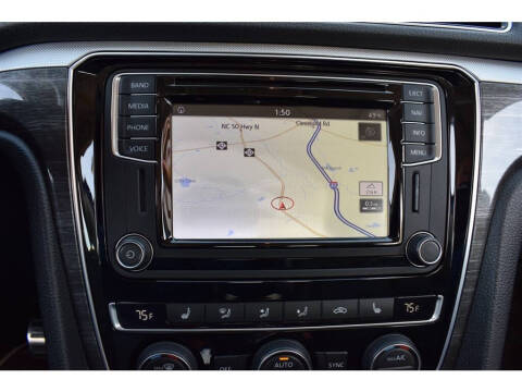 2017 Volkswagen Passat 1.8T SEL Premium