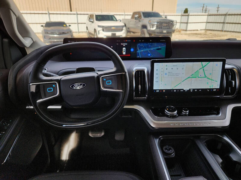 2025 Ford Expedition Platinum