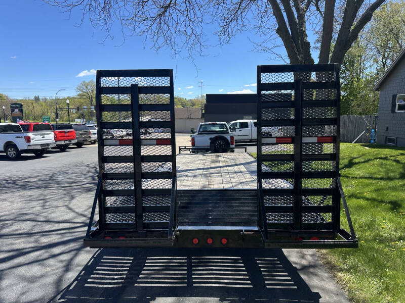 2024 PJ Trailers 8.5FT BY 25FT