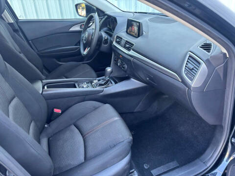 2018 Mazda MAZDA3 Sport